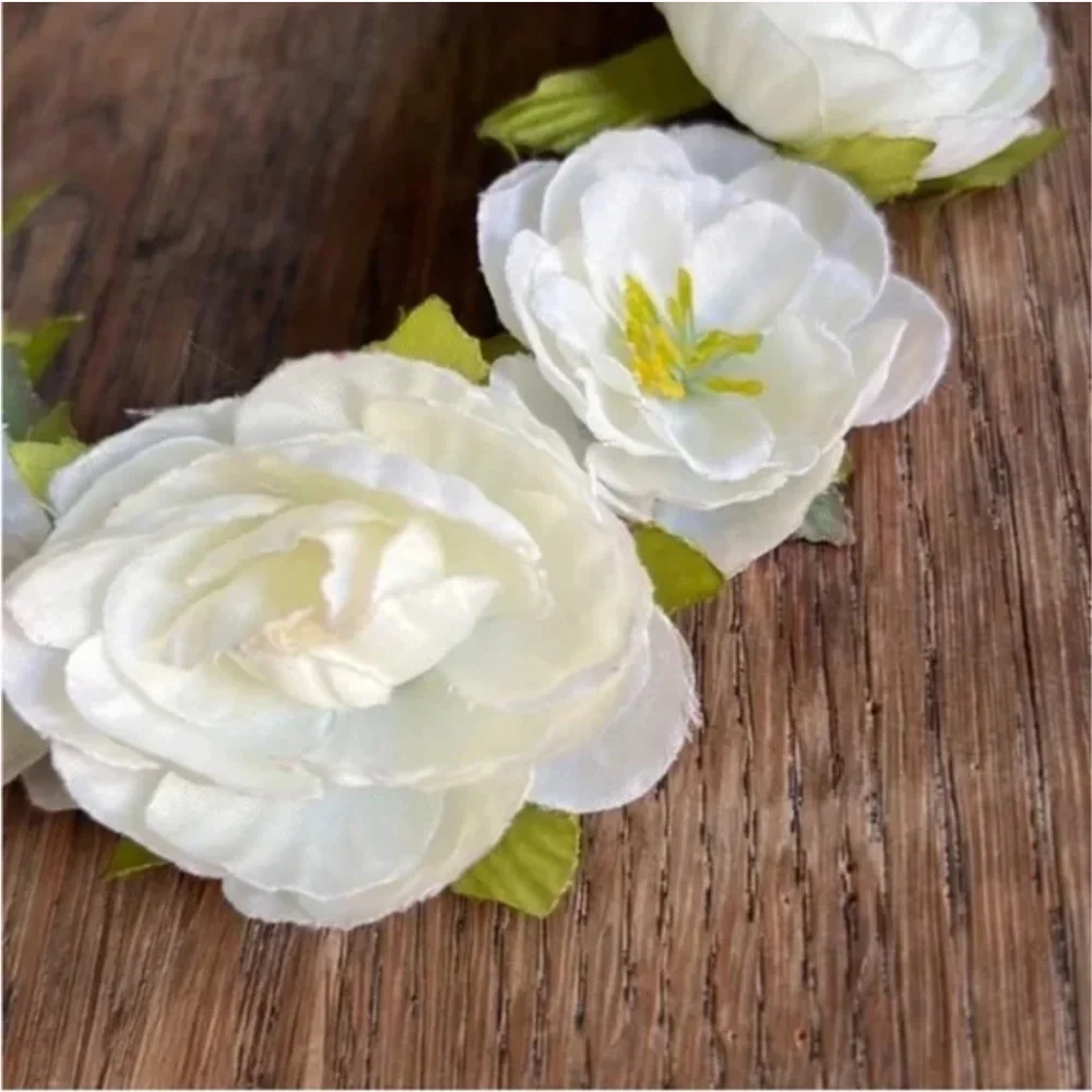 Claire’s Ivory Flower Headwrap Claire's - Picture 2 of 2